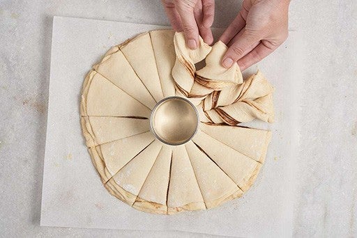 Cinnamon Star Bread – Step 8